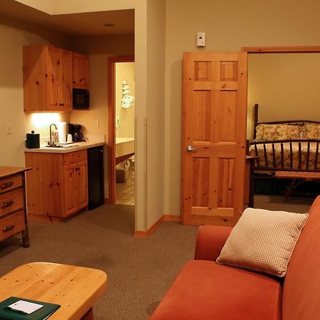 Mountain Lake Lodge Woods Bay Extérieur photo