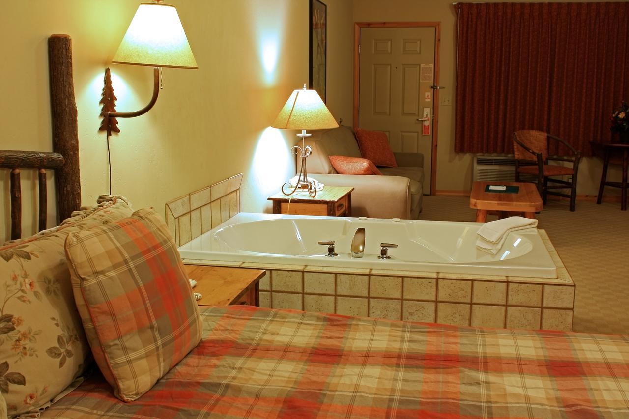 Mountain Lake Lodge Woods Bay Extérieur photo