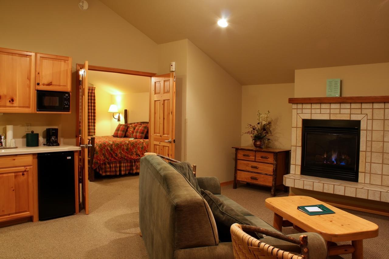 Mountain Lake Lodge Woods Bay Extérieur photo